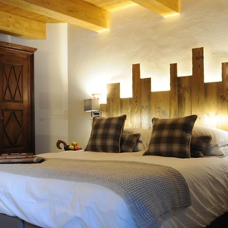 L'Abri Des Amis Hotel Courmayeur Exterior photo