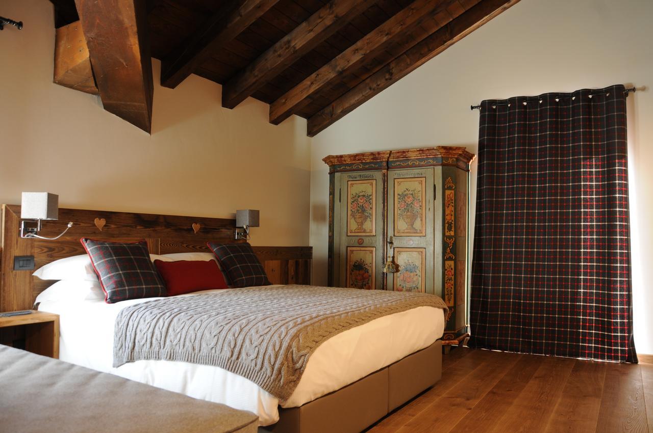 L'Abri Des Amis Hotel Courmayeur Exterior photo